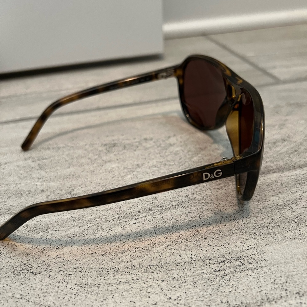 Never Worn Dolce & Gabbana Stylish Tortoise Shell… - image 4